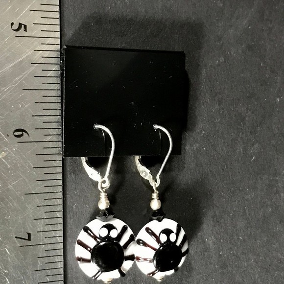 Halloween spider earrings Handmade glass lampwork beads novelty kitsch halloween - Picture 3 of 5